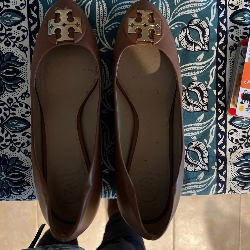 Tory Burch Tan shoes, size 9.5